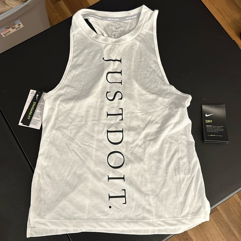 NIKE sleeveless “just do it” tank top